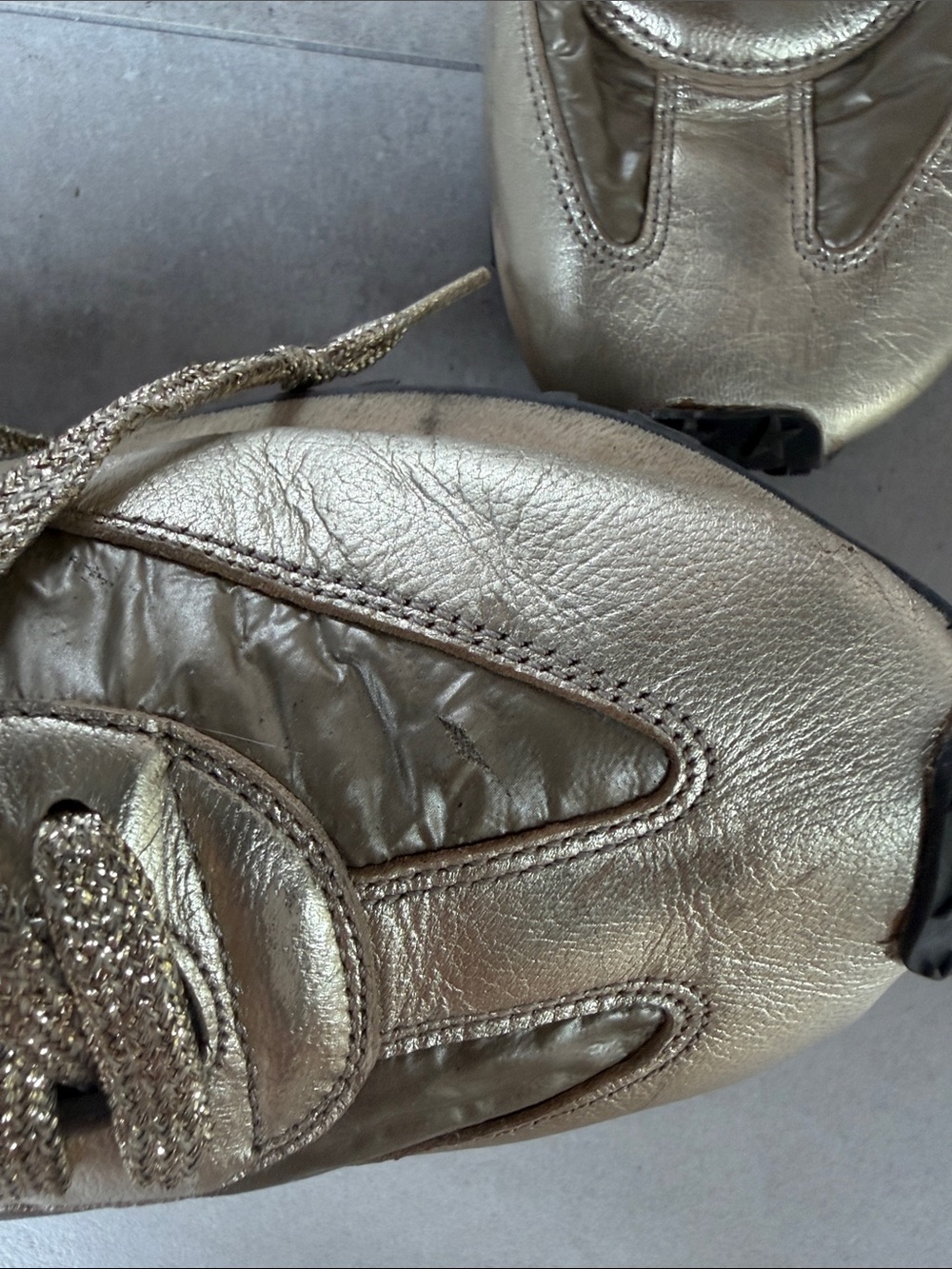 Golden Goose Metallic Gold and Black Men's Sneakers - Picture 2 of 6